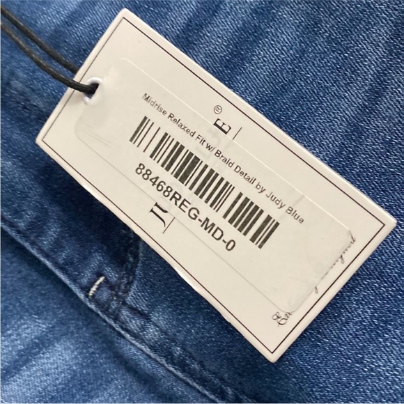 Judy Blue Braided Detail Relaxed Fit Skinny Leg Jeans - Picture 11 of 11